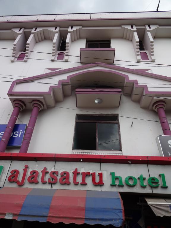 Ajatsatru Hotel Gajá Kültér fotó