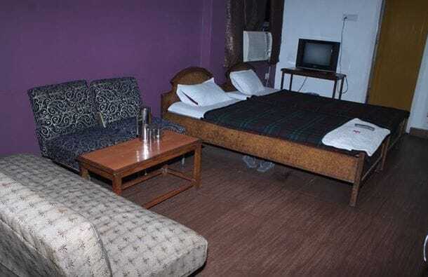 Ajatsatru Hotel Gajá Kültér fotó